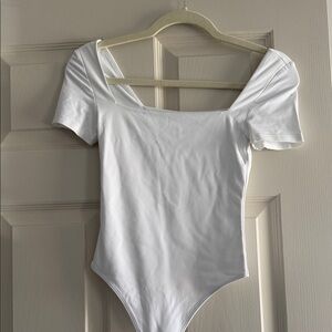Aritzia Babaton White Square neck contour bodysuit, never worn, size XS